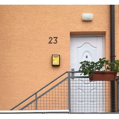 Apartmani 23 Novi Pazar Exterior foto